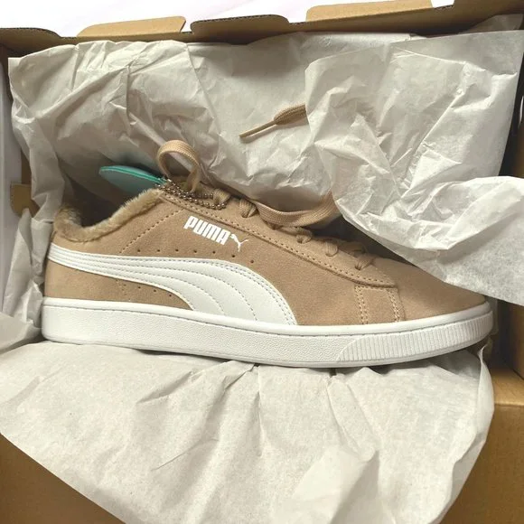 NIB PUMA Vikky V2 Fur Suede Court Sneaker in Nougat/White - Picture 5 of 8